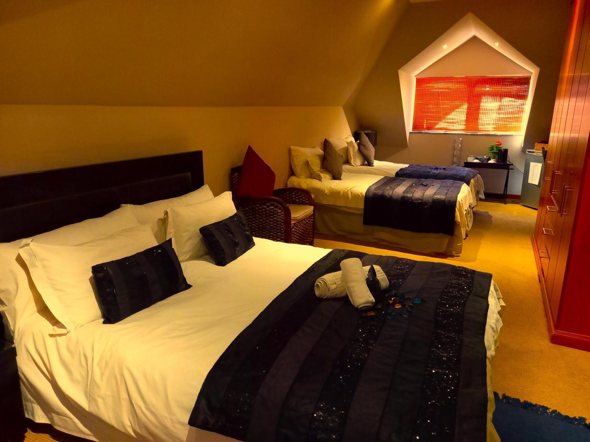 Mandalay Beach Guest House Bloubergstrand Exterior foto